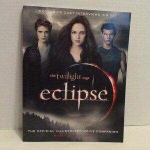 Twilight Saga Eclipse Book Large Black White Color Photo Vampire Werewolf Book